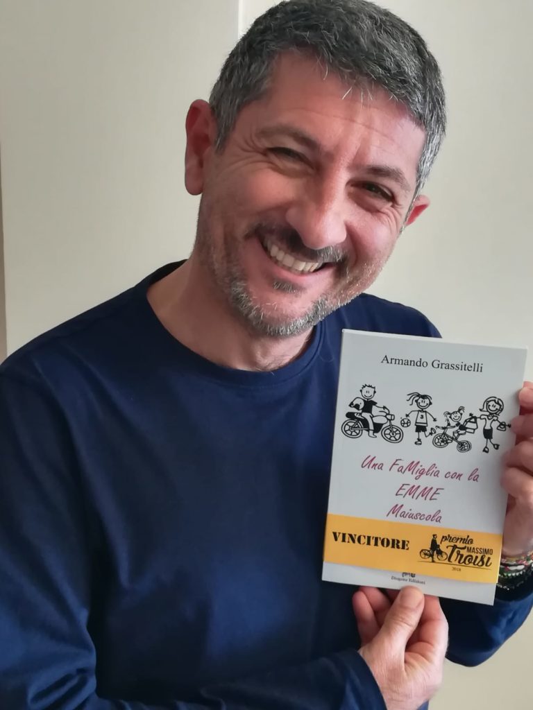 “Una famiglia con la EMME maiuscola”, il nuovo libro di Armando Grassitelli (premio Massimo Troisi 2018). La presentazione a Napoli.