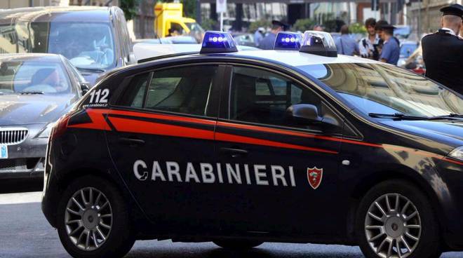 Droga, due arresti dei Carabinieri nel Napoletano