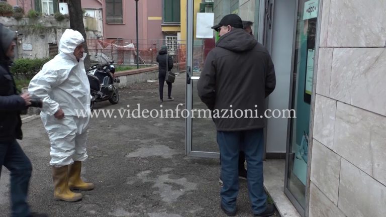 Napoli, rapina alle poste di piazza Mazzini: 7 impiegati minacciati e picchiati