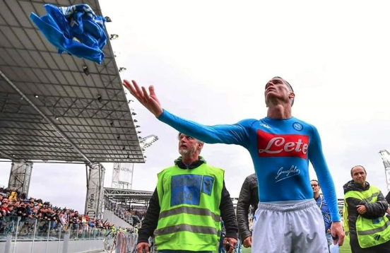Il Napoli vince ma a Frosinone va in scena la folle contestazione ultras