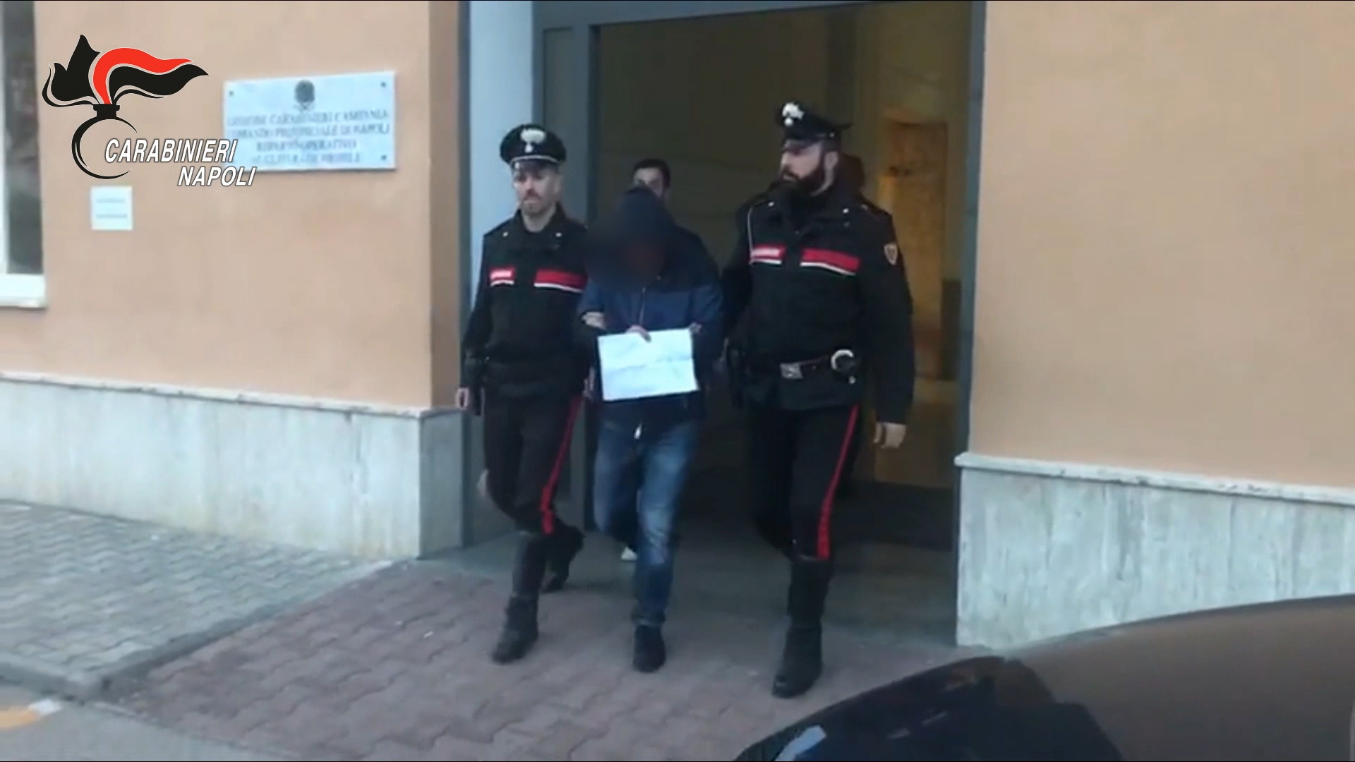 Acerra, catturato Ciro Grassia latitante del clan Rinaldi: era con la ...