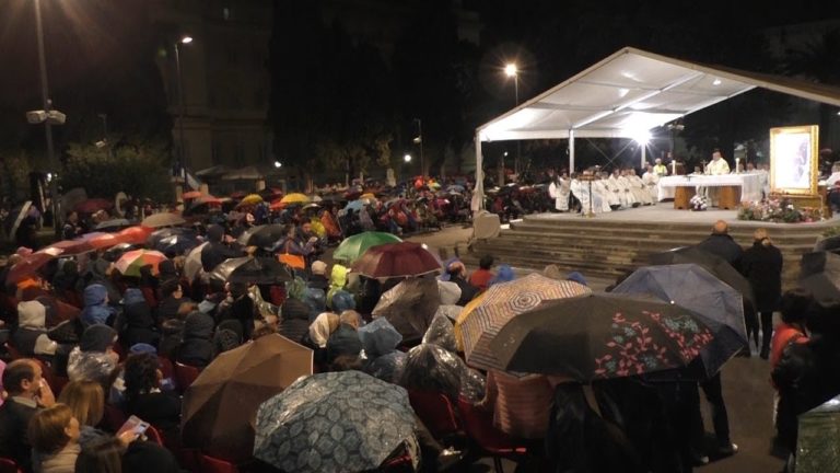 “Di generazione in generazione mi chiameranno Beata”, a Pompei si conclude la marcia mariana a piedi