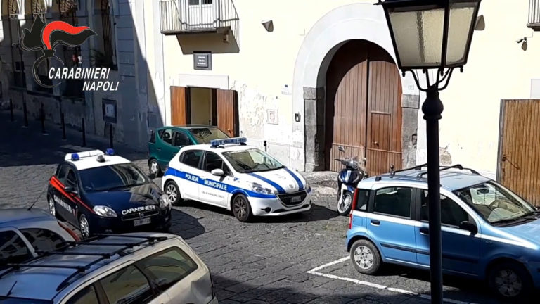 Torre del Greco, la camorra negli appalti pubblici: 7 arresti e tre milioni sequestrati