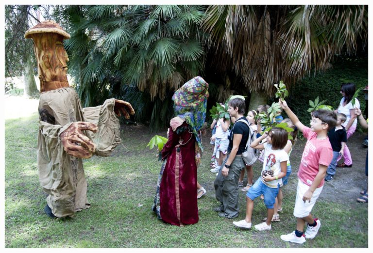 “I luoghi delle fiabe”, a Napoli dal 17 al 27 luglio laboratori, teatro, gioco, libri e natura per bambini e famiglie