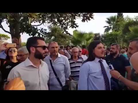 Minacce di morte al sindaco, cittadini di Bacoli in piazza