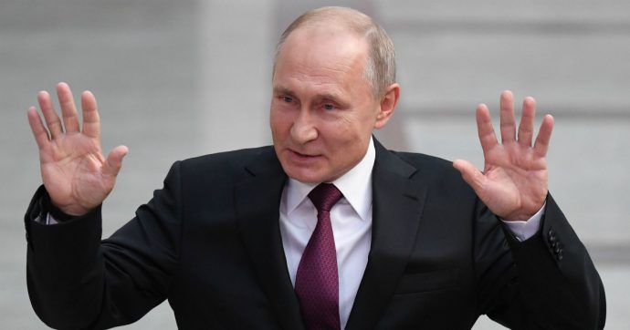 Napoli, manager russo fermato per spionaggio industriale: Putin furioso