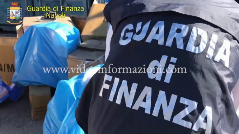 Operazione contro le griffe false, Gdf sequestra 6100 capi in provincia di Napoli