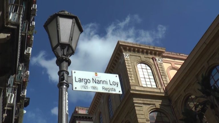 Ecco largo Nanni Loy, la dedica per le Quattro giornate di Napoli