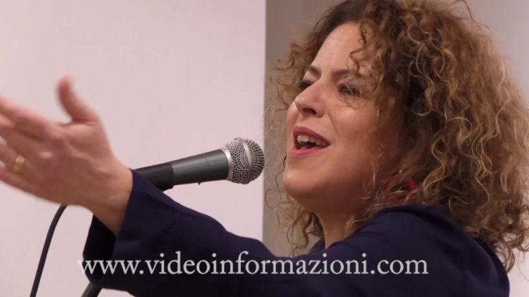 Marina Bruno presenta “Parthenoplay”, tributo a Napoli e ai suoi poeti