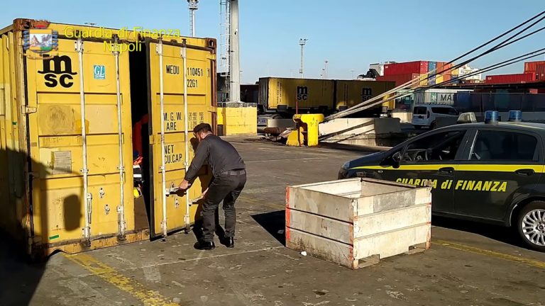 Dal porto di Napoli all’Africa tre tonnellate rifiuti illegali