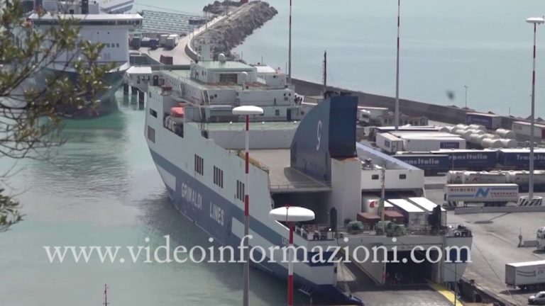 Coronavirus, attraccata a Salerno una nave con 105 italiani rientrati dalla Tunisia