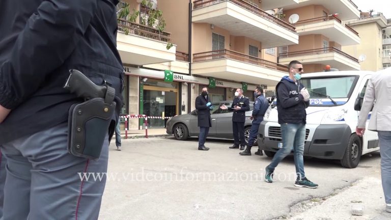Aversa, assalto in banca: il capo della polizia Gabrielli visita l’agente ferito