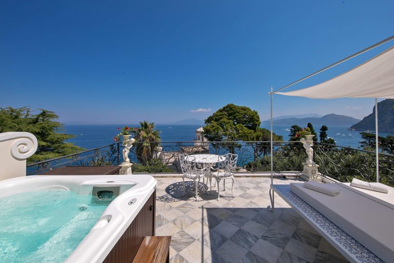 Turismo, riapre a Capri dal 27 giugno Luxury Villa Excelsior Parco
