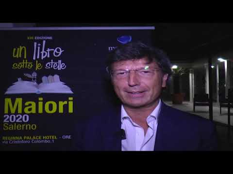 “Un libro sotto le stelle”, successo per la serata a Maiori