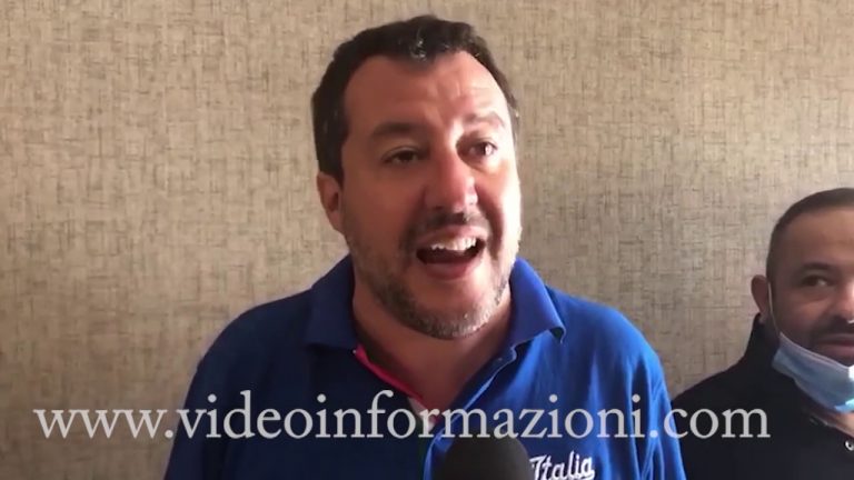 Blitz di Salvini a Mondragone: “Continuerò a tornare”