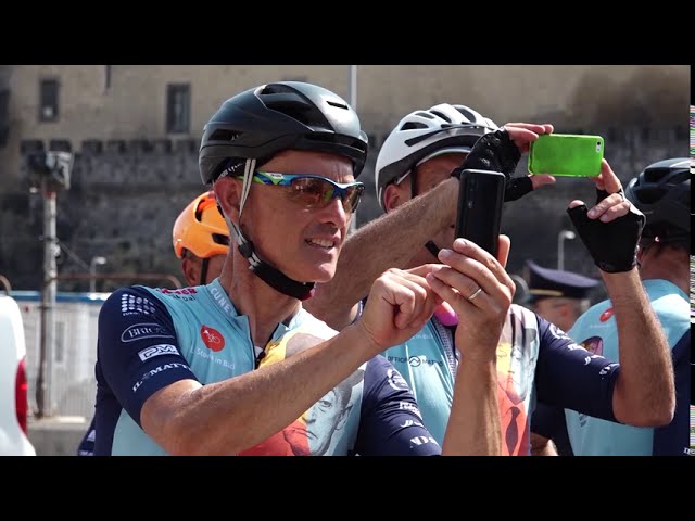 Cuneo-Napoli, in bici nel segno di Totò