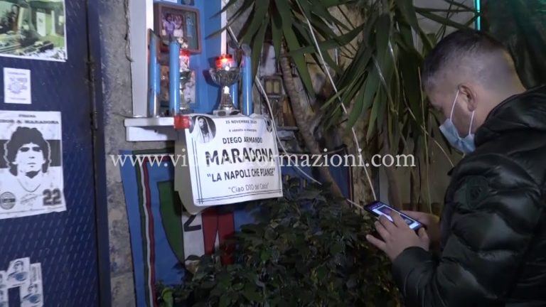 Il cuore di Diego Armando Maradona si è fermato, Napoli in lutto