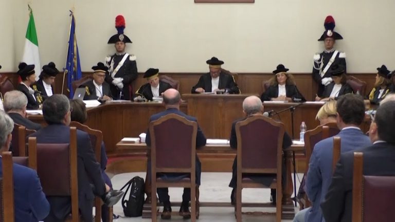 La Corte dei Conti cita De Luca in giudizio, la Regione: “Siamo sereni”