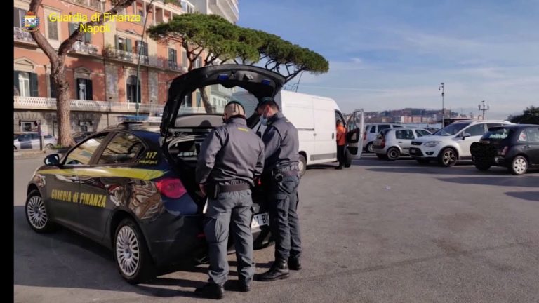 Covid, tra Napoli e provincia controllate 868 persone e 140 locali