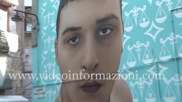 La guerra dei murales a Napoli, le minacce volano su Fb: “Se cancellate Ugo Russo altre opere saranno sfregiate”