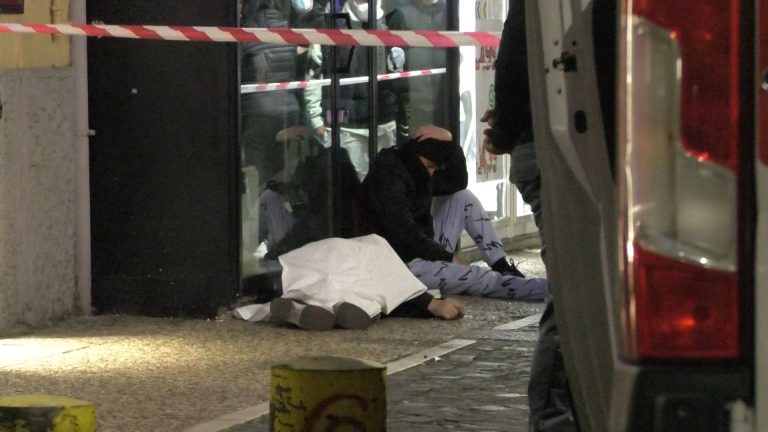 Agguato tra la folla a Napoli, vittima era eminenza grigia del quartiere Fuorigrotta