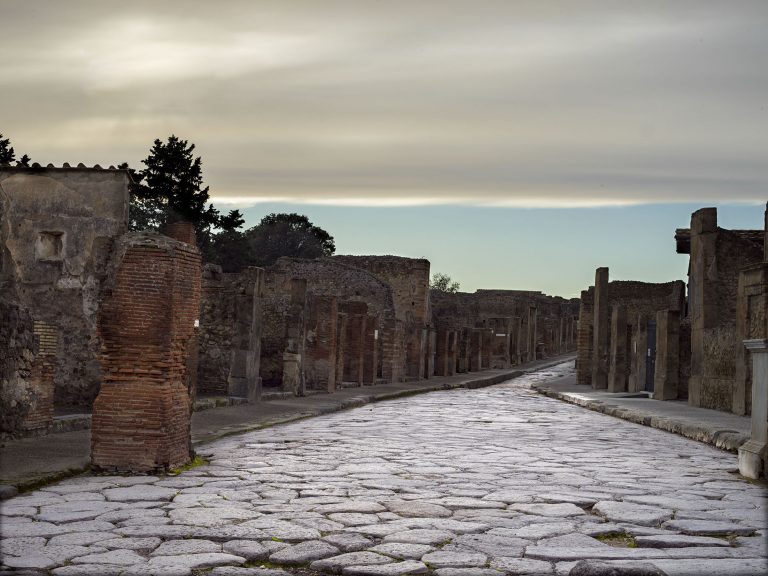 L’anima di Pompei nel progetto artistico fotografico di Luigi Spina
