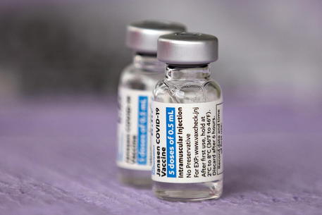 Vaccini, da venerdì in Campania 17.300 dosi di Johnson&Johnson