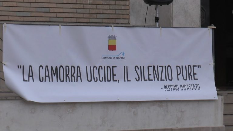 La camorra spara, la città risponde: “No alla malavita”