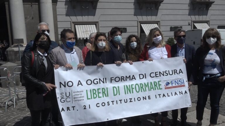 Crisi dell’informazione, a Napoli flash mob del Sindacato Giornalisti della Campania