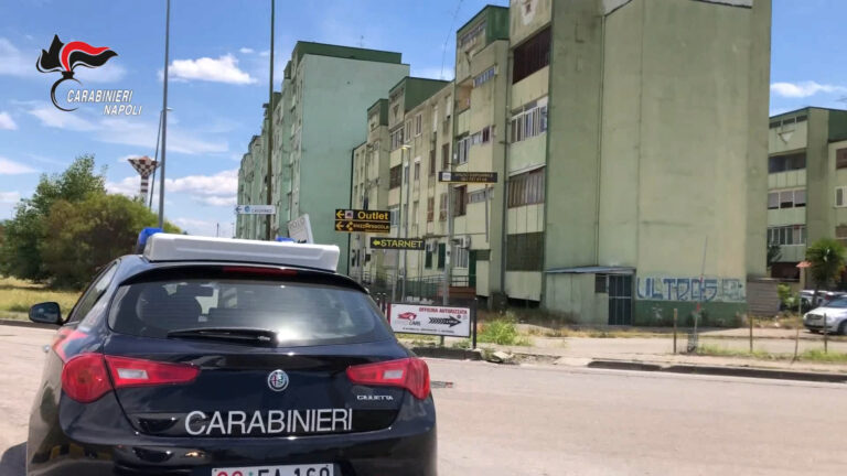 Spaccio di droga in parco Verde di Caivano,  carabinieri arrestano 13 persone
