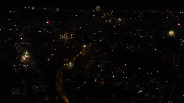 Capodanno a Napoli, stop ai fuochi d’artificio e sanzioni fino a 500 euro