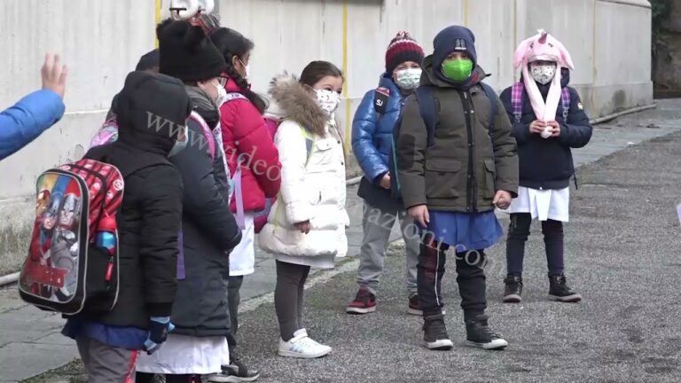 Ritorno in aula a Napoli dopo decisione Tar Campania: “Bambini i più contenti”