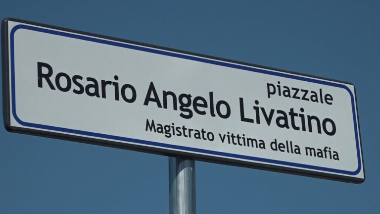 Comune sciolto per mafia, nel Napoletano intitolata piazza a giudice Livatino