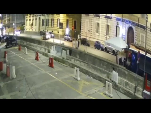 Napoli: travolta e uccisa da moto, video choc sul web. Domani manifestazione sul lungomare