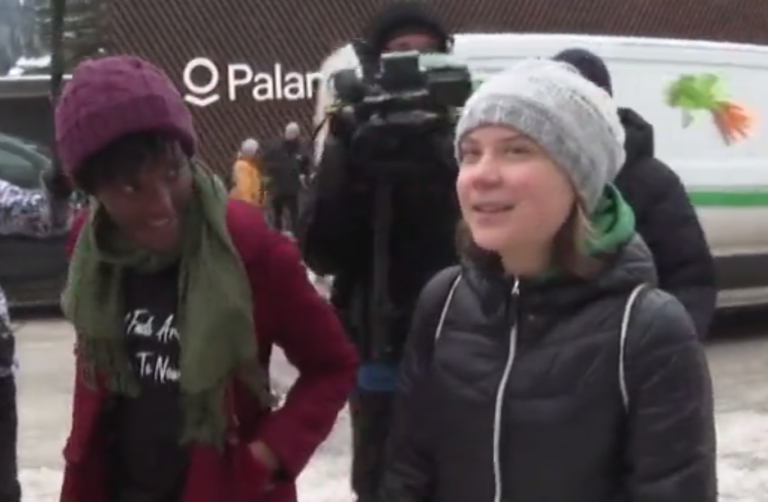 Greta a Davos: “Assurdo, questo è il forum che distrugge il pianeta”