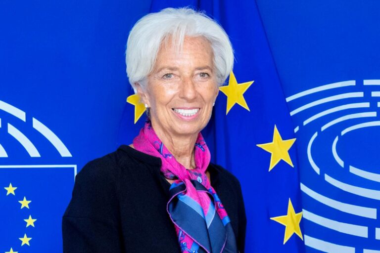 Christine Lagarde a Davos: “Il 2023 sarà migliore”