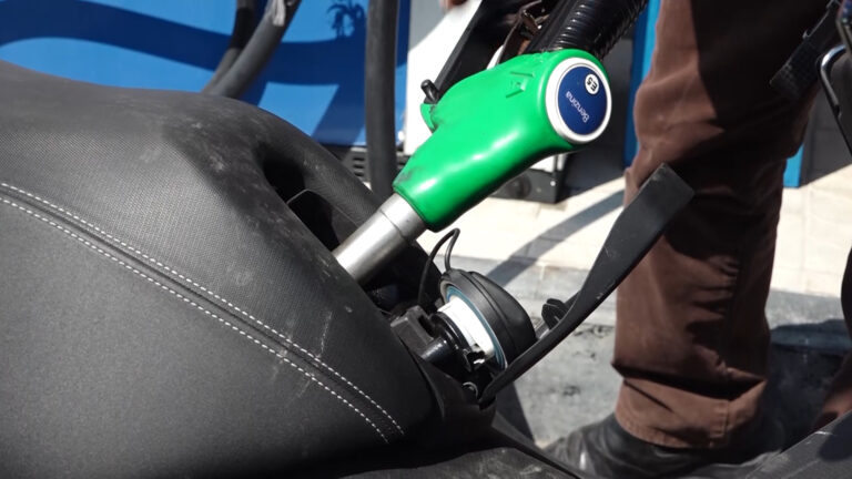 Prezzi del gasolio alle stelle, a Ischia diesel a 2,104 euro al litro