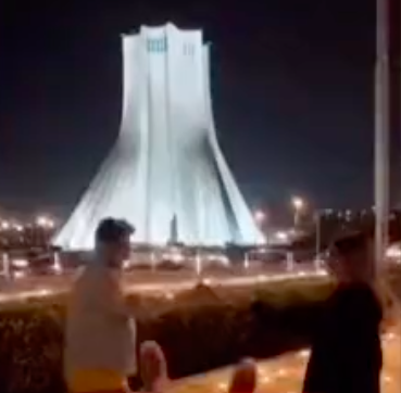 Condannati a 10 anni per un ballo: il video della coppia di Teheran