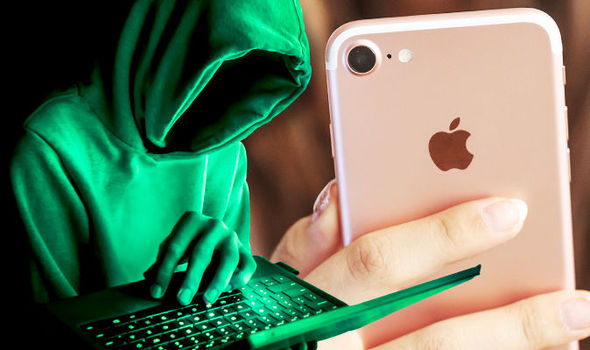 Allarme mondiale hacker, Apple: Aggiornate subito iPhone e iPad