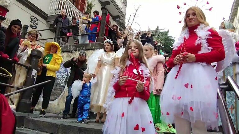Napoli e Ucraina insieme per il carnevale dei rifugiati. E a Saviano torna la sfilata dei carri