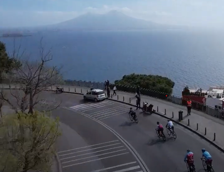 Domenica in bici con la “Randonneè” dal Vesuvio ai Campi Flegrei