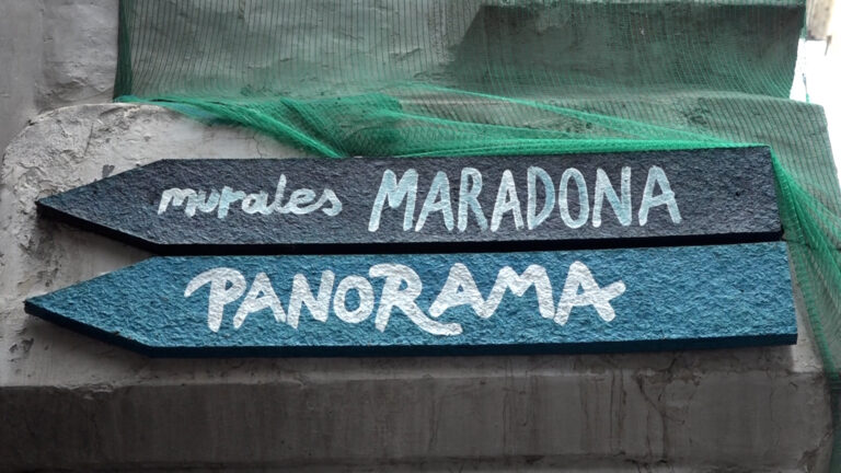 murale maradona quartieri spagnoli napoli