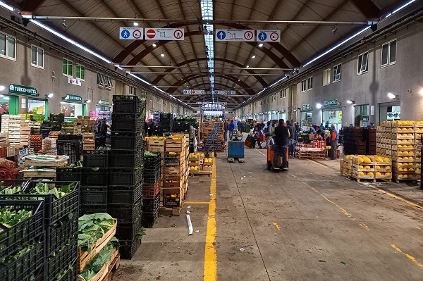 Centro Agro Alimentare di Napoli, la Cciaa vota no al bilancio