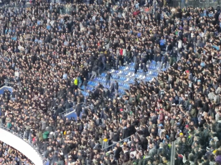 Napoli-Milan, scontri in Curva B: arrestati due tifosi