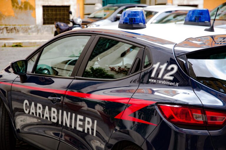 Uomo trovato morto in un B&B, indagano i Carabinieri