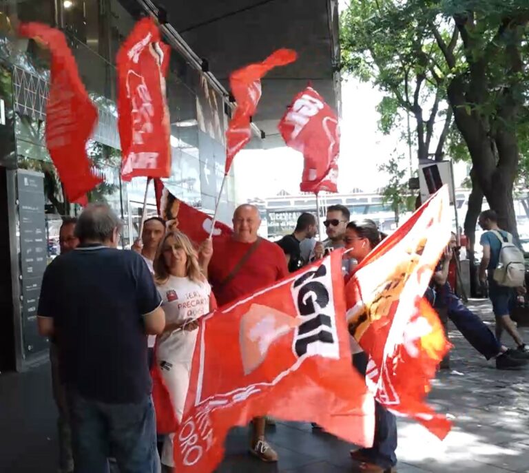 Rider in protesta Uber