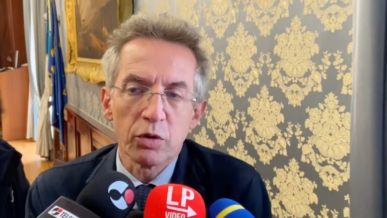 Il sindaco Manfredi:”Querelle De Luca-Schlein è problema del Pd”