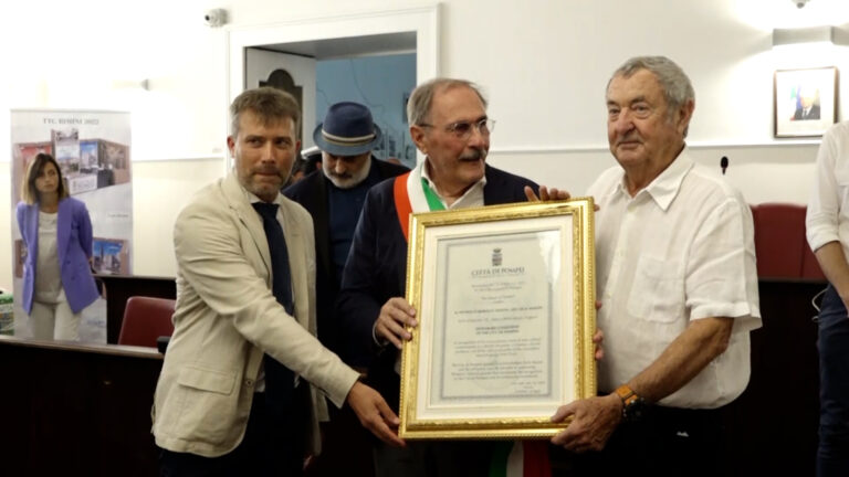Nick Mason ritira cittadinanza onoraria Pompei