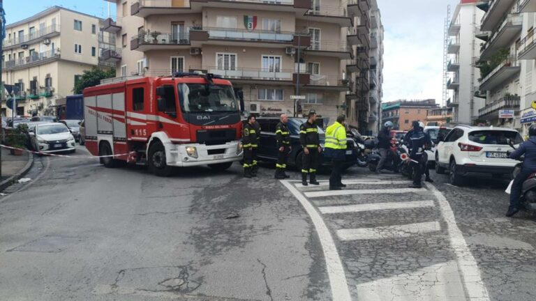 Napoli, crolla collettore fognario: chiusa al traffico via Manzoni