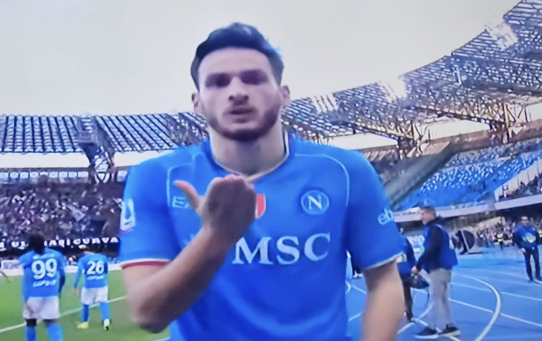 Napoli-Verona, Kvaratskhelia con un eurogol regala tre punti agli azzurri 2-1